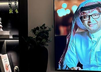 استديو بسرير ماستر وجلسة جانبية 