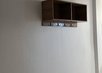 استديو بسرير ماستر وجلسه جانبيه
