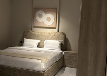 ثلاث غرف نوم واطلالة على البحر