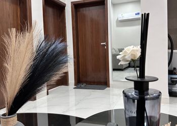 شقة بغرفتين نوم وصالة