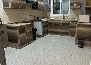 شقة بغرفة جلوس وغرفتين نوم 