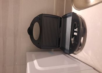شقة بصالة مودرن بدخول ذاتي