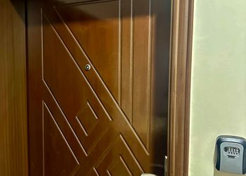 استديو بأثاث مريح وبسيط 