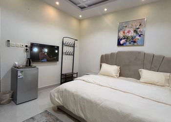 استديو بسرير ماستر ودخول ذاتي
