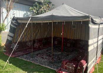 شاليه بصالة جلوس وجلسة خارجية