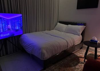استديو هادئ بسرير ماستر 