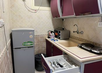 استديو بسرير ماستر