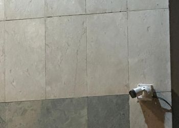 شقة بصالة جلوس وغرفة نوم 