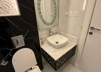 شاليه بمسطح اخضر وجلسة خارجية