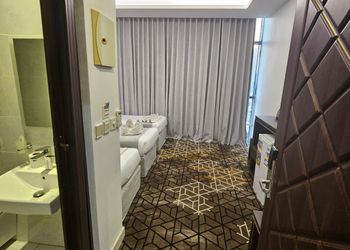 استديو بثلاث اسره فردية