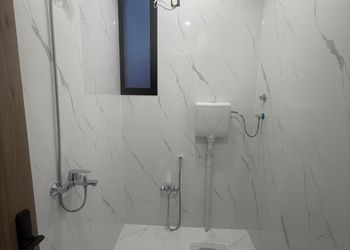 شقة بغرفة معيشة وغرفة نوم 