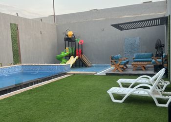 شاليه بألعاب مائية ومسبح