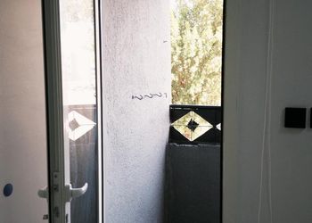 شقة بغرفتين نوم وأثاث مريح