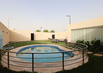 شاليه بمجلس وجلسة خارجية 