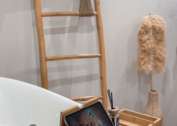 استديو واسع مع بانيو للأسترخاء