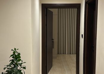 استديو بسرير ماستر وأثاث مريح 