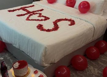 استديو بأثاث مريح وبسيط 