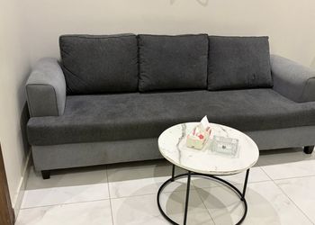 استديو بسرير ماستر وجلسة جانبية