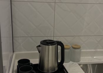 شقة بغرفتين نوم وجلسة خارجية 