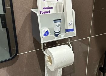 استديو بسرير ماستر وجلسة جانبية