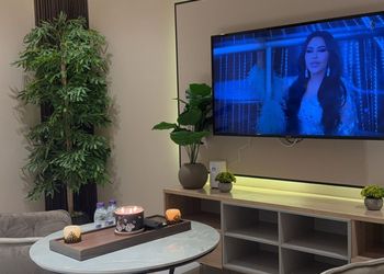 استديو بسرير ماستر وجلسة جانبية