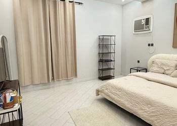 استديو هادئ بسرير ماستر 