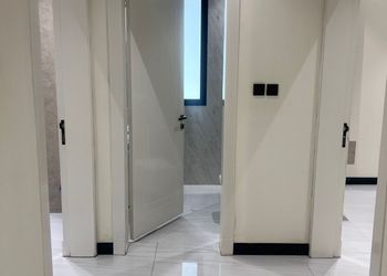 شقة بغرفتين نوم وصالة