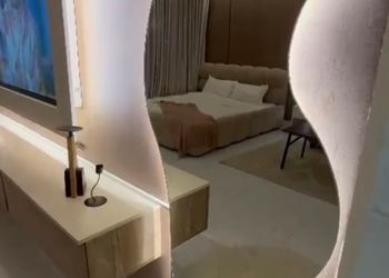استديو بسرير ماستر وجلسة جانبية