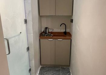 استديو بسرير ماستر وجلسة جانبية