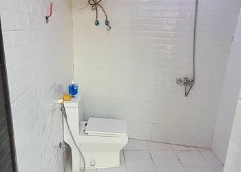 شاليه بمجالس وغرفتين نوم 