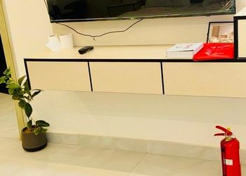 استديو بسرير ماستر وأثاث مريح 