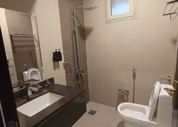 استديو بسرير ماستر ودخول ذاتي