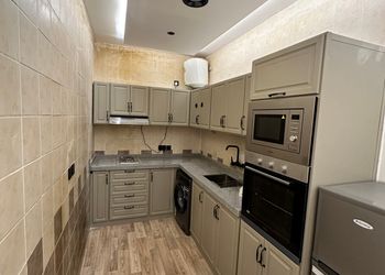 شاليه بمسطح اخضر ومجلس