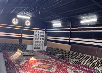 استراحة ببيت شعر