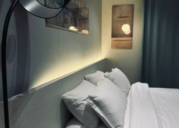 استديو بسرير ماستر 
