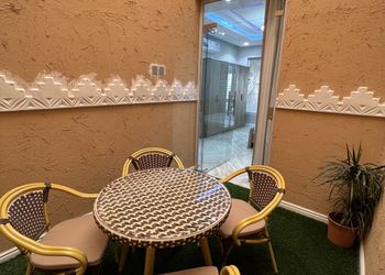 شاليه بجلسة و ركن شواء 