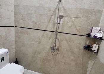 استديو بسرير ماستر وجلسة جانبية