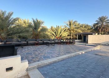 استراحة بصاله أنيقة وجلسة خارجية