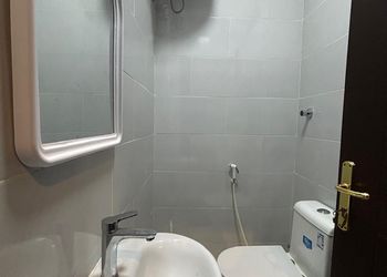 استديو بسرير ماستر وجلسة جانبية