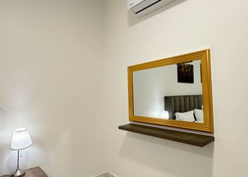 شقة بغرفتين نوم وصالة