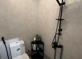 استديو بسرير ماستر وجلسة جانبية