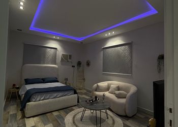 استديو هادئ بدخول ذاتي 
