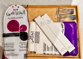 شقة بغرفة جلوس وغرفة نوم 