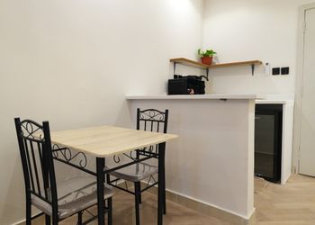 شقة بغرفه نوم وصالة 