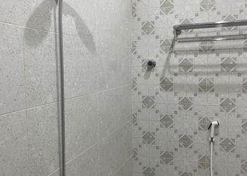 استديو بسرير ماستر وجلسة 