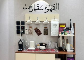 شقة انيقة بغرفة نوم وصالة 