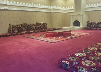 منتجع فندقي بمسطح اخضر