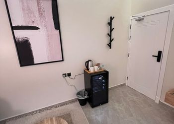 استديو بدخول ذاتي وسرير ماستر