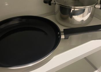 استديو بسرير ماستر وبلكونه