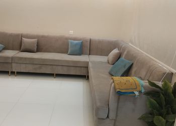 استراحة بمسبح بألعاب مائيه 